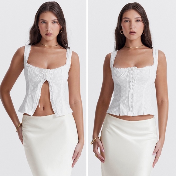 NEW House of CB Juana Broderie Anglaise Top White Medium - Picture 1 of 17